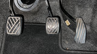 Used 2018 Maruti Suzuki Wagon R 1.0 [2010-2019] LXi Petrol Manual interior PEDALS VIEW