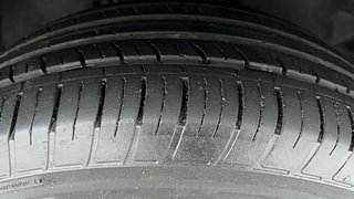 Used 2020 Tata Harrier XZ Diesel Manual tyres RIGHT FRONT TYRE TREAD VIEW