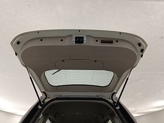 Used 2018 Mahindra XUV500 [2015-2018] W6 Diesel Manual interior DICKY DOOR OPEN VIEW