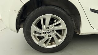 Used 2015 honda Jazz VX Petrol Manual tyres RIGHT REAR TYRE RIM VIEW