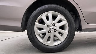 Used 2015 Honda Mobilio [2014-2017] V Petrol Petrol Manual tyres RIGHT REAR TYRE RIM VIEW