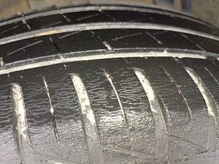 Used 2021 Renault Kwid RXT Petrol Manual tyres RIGHT REAR TYRE TREAD VIEW