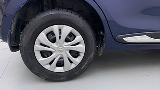 Used 2019 Maruti Suzuki Swift [2017-2021] VXI AMT Petrol Automatic tyres RIGHT REAR TYRE RIM VIEW