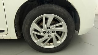 Used 2015 honda Jazz VX Petrol Manual tyres RIGHT FRONT TYRE RIM VIEW