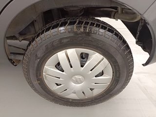 Used 2018 Maruti Suzuki Alto 800 [2016-2019] Lxi Petrol Manual tyres LEFT REAR TYRE RIM VIEW