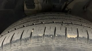 Used 2015 Hyundai i20 Active [2015-2020] 1.4 SX Diesel Manual tyres LEFT FRONT TYRE TREAD VIEW
