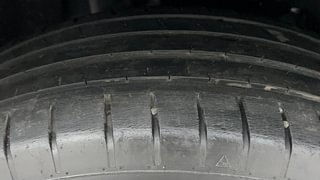 Used 2018 Maruti Suzuki Baleno [2015-2019] Alpha Petrol Petrol Manual tyres RIGHT REAR TYRE TREAD VIEW