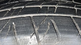 Used 2018 Hyundai Creta [2015-2018] 1.6 SX Plus Auto Diesel Automatic tyres RIGHT FRONT TYRE TREAD VIEW