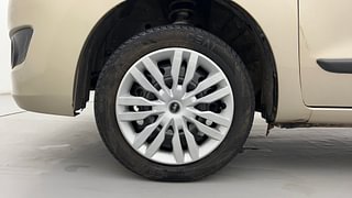 Used 2016 Maruti Suzuki Wagon R 1.0 [2010-2019] VXi Petrol Manual tyres LEFT FRONT TYRE RIM VIEW