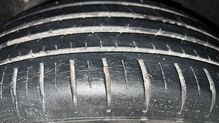 Used 2017 Maruti Suzuki Baleno [2015-2019] Zeta Petrol Petrol Manual tyres LEFT REAR TYRE TREAD VIEW