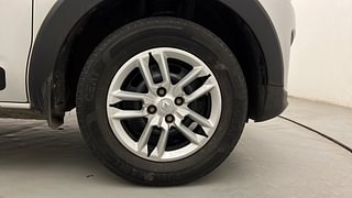 Used 2021 Renault Triber RXT AMT Petrol Automatic tyres RIGHT FRONT TYRE RIM VIEW