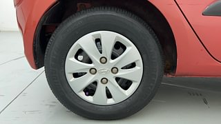 Used 2011 Hyundai i10 [2010-2016] Magna 1.2 Petrol Petrol Manual tyres RIGHT REAR TYRE RIM VIEW