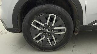 Used 2021 Hyundai Venue [2019-2022] SX 1.0  Turbo iMT Petrol Manual tyres LEFT FRONT TYRE RIM VIEW