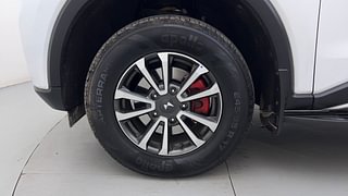 Used 2023 mahindra Scorpio N Z8 Petrol 7 STR Petrol Manual tyres LEFT FRONT TYRE RIM VIEW