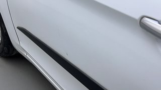 Used 2018 maruti-suzuki Ciaz Zeta Petrol AT Petrol Automatic dents MINOR DENT