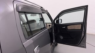 Used 2018 Maruti Suzuki Wagon R 1.0 [2015-2019] VXI AMT Petrol+CNG (Outside Fitted) Petrol+cng Automatic interior RIGHT FRONT DOOR OPEN VIEW