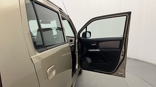 Used 2016 Maruti Suzuki Wagon R 1.0 [2010-2019] VXi Petrol Manual interior RIGHT FRONT DOOR OPEN VIEW