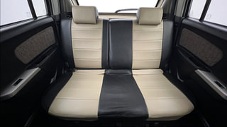 Used 2016 Maruti Suzuki Wagon R 1.0 [2010-2019] VXi Petrol Manual interior REAR SEAT CONDITION VIEW