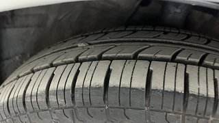 Used 2015 Maruti Suzuki Ritz [2012-2017] Vxi AT Petrol Automatic tyres RIGHT FRONT TYRE TREAD VIEW