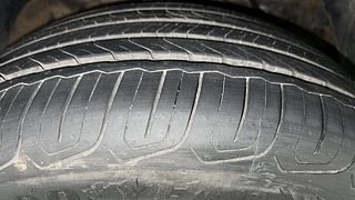 Used 2021 Mahindra XUV 300 W8 Petrol Petrol Manual tyres RIGHT FRONT TYRE TREAD VIEW