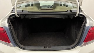 Used 2015 Honda Amaze [2013-2016] 1.2 S AT i-VTEC Petrol Automatic interior DICKY INSIDE VIEW