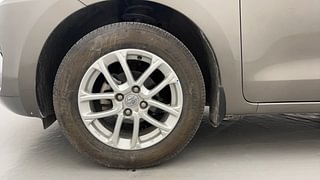 Used 2018 Maruti Suzuki Swift [2017-2021] ZXi AMT Petrol Automatic tyres LEFT FRONT TYRE RIM VIEW