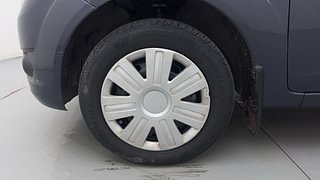 Used 2011 Ford Figo [2010-2015] Duratorq Diesel ZXI 1.4 Diesel Manual tyres LEFT FRONT TYRE RIM VIEW