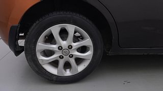 Used 2017 Nissan Micra [2013-2020] XV CVT Petrol Automatic tyres RIGHT REAR TYRE RIM VIEW