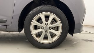 Used 2014 Hyundai Grand i10 [2013-2017] Asta 1.2 Kappa VTVT Petrol Manual tyres RIGHT FRONT TYRE RIM VIEW