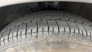 Used 2018 Maruti Suzuki Swift [2017-2021] ZXi AMT Petrol Automatic tyres LEFT FRONT TYRE TREAD VIEW