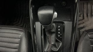 Used 2021 Kia Sonet GTX Plus 1.5 AT Diesel Automatic interior GEAR  KNOB VIEW