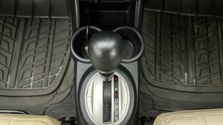 Used 2015 Honda Amaze [2013-2016] 1.2 S AT i-VTEC Petrol Automatic interior GEAR  KNOB VIEW