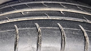 Used 2014 Hyundai Grand i10 [2013-2017] Asta 1.2 Kappa VTVT Petrol Manual tyres LEFT FRONT TYRE TREAD VIEW