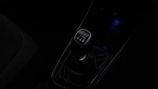 Used 2021 Hyundai New i20 Asta (O) 1.2 MT Petrol Manual interior GEAR  KNOB VIEW