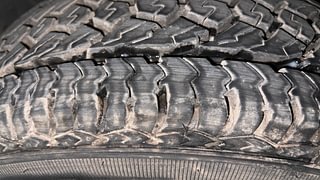 Used 2014 Renault Duster [2012-2015] 110 PS RxL Diesel Manual tyres LEFT FRONT TYRE TREAD VIEW
