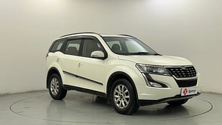 Used 2019 Mahindra XUV500 [2017-2021] W9 AT Diesel Automatic exterior RIGHT FRONT CORNER VIEW