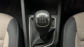 Used 2018 Hyundai Elite i20 [2014-2018] Sportz 1.2 Petrol Manual interior GEAR  KNOB VIEW