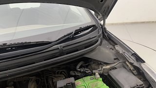 Used 2018 Hyundai Elite i20 [2014-2018] Sportz 1.2 Petrol Manual engine ENGINE LEFT SIDE HINGE & APRON VIEW