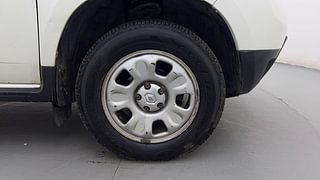 Used 2014 Renault Duster [2012-2015] 110 PS RxL Diesel Manual tyres RIGHT FRONT TYRE RIM VIEW