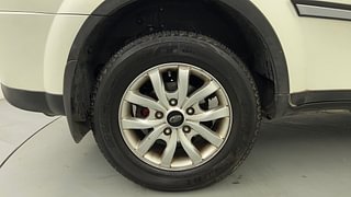 Used 2019 Mahindra XUV500 [2017-2021] W9 AT Diesel Automatic tyres RIGHT REAR TYRE RIM VIEW