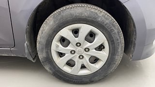 Used 2017 Hyundai Elite i20 [2014-2018] Sportz 1.2 Petrol Manual tyres RIGHT FRONT TYRE RIM VIEW