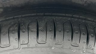 Used 2013 Hyundai i10 [2010-2016] Magna 1.2 Petrol Petrol Manual tyres RIGHT REAR TYRE TREAD VIEW