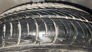 Used 2021 Maruti Suzuki Wagon R 1.2 [2019-2022] VXI AMT Petrol Automatic tyres RIGHT FRONT TYRE TREAD VIEW