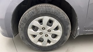 Used 2017 Hyundai Elite i20 [2014-2018] Sportz 1.2 Petrol Manual tyres LEFT FRONT TYRE RIM VIEW