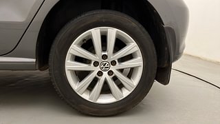 Used 2014 Volkswagen Polo [2010-2014] Highline1.2L (P) Petrol Manual tyres LEFT REAR TYRE RIM VIEW