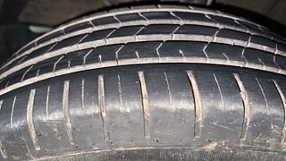 Used 2021 Maruti Suzuki Baleno [2019-2022] Zeta Petrol Petrol Manual tyres LEFT FRONT TYRE TREAD VIEW