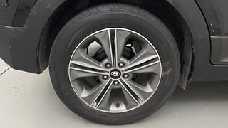 Used 2017 Hyundai Creta [2015-2018] 1.6 SX Plus Auto Petrol Petrol Automatic tyres RIGHT REAR TYRE RIM VIEW