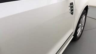 Used 2017 Volkswagen Ameo Highline Petrol+cng(outside fitted) Petrol+cng Manual dents MINOR DENT