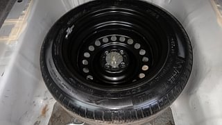 Used 2015 Honda City [2014-2017] VX CVT Petrol Automatic tyres SPARE TYRE VIEW