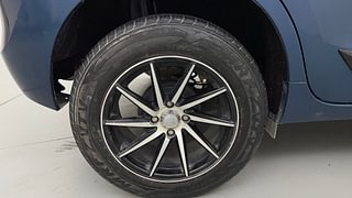 Used 2018 Maruti Suzuki Baleno [2015-2019] Delta Petrol Petrol Manual tyres RIGHT REAR TYRE RIM VIEW